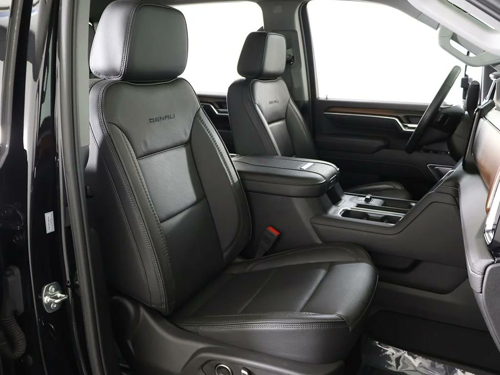 Car Image 26