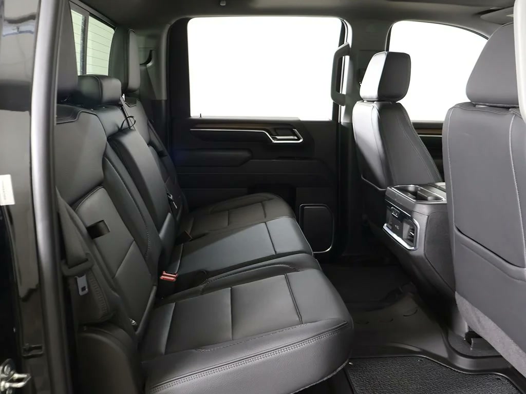Car Image 30
